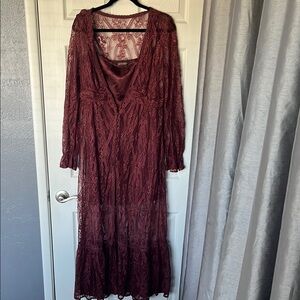 Elegant Lace Burgundy Dress